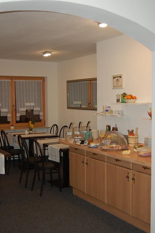 Brucker Gastehaus Hotell Fuerstenfeldbruck Exteriör bild